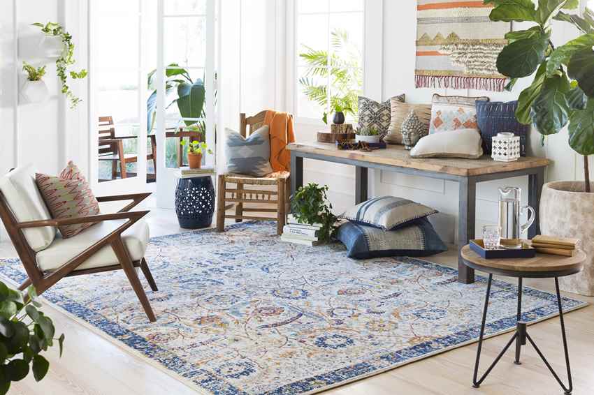 Isabella Traditional Blue/Beige Area Rug