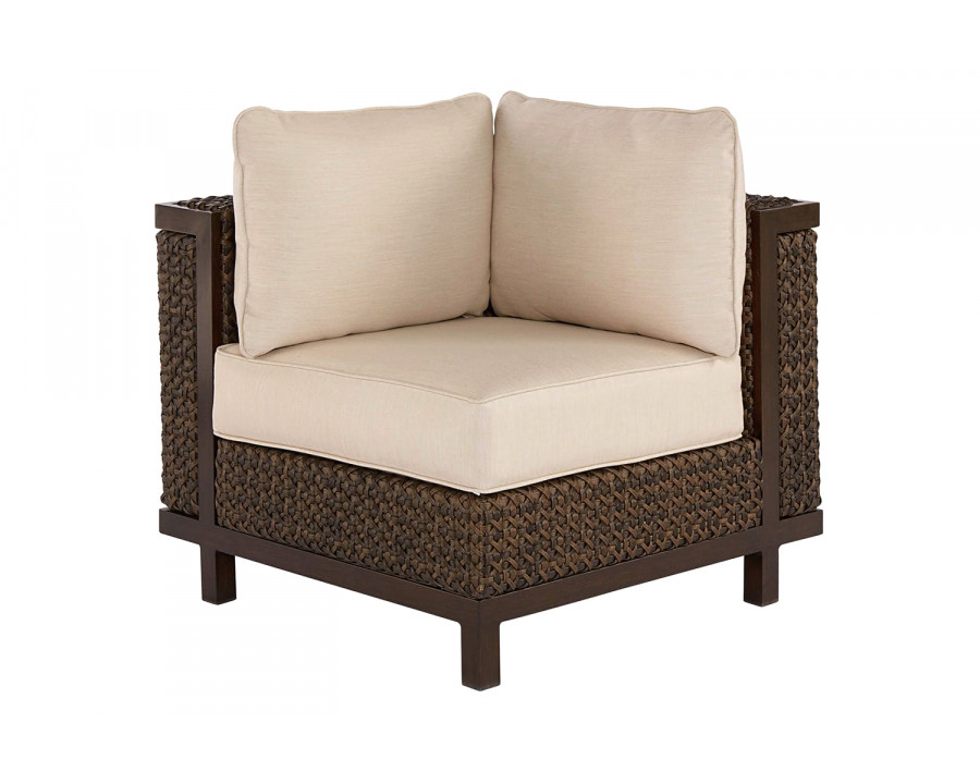 A.R.T. – Epicenters Outdoor Brentwood Wicker Corner/End Chair